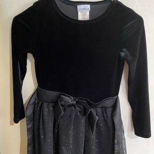 Formal size 6 girls dress